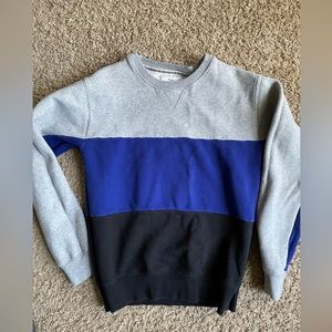 TNA sweater in size xxs in gently used condition